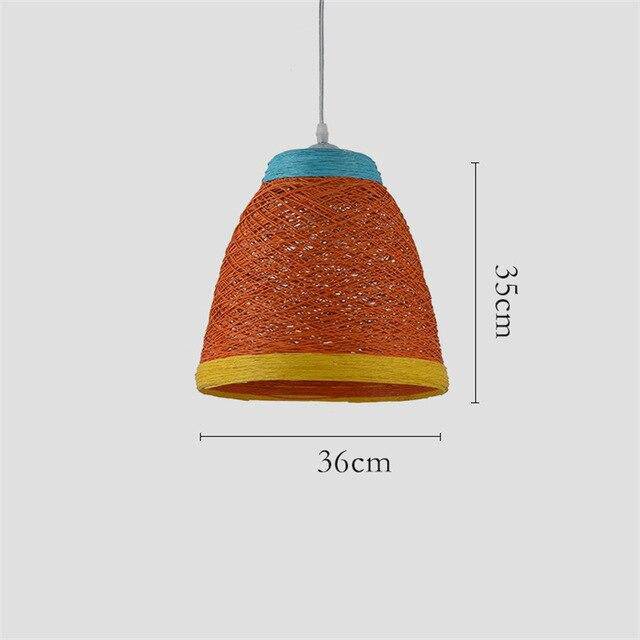 Suspension en rotin LED colorée style Farm