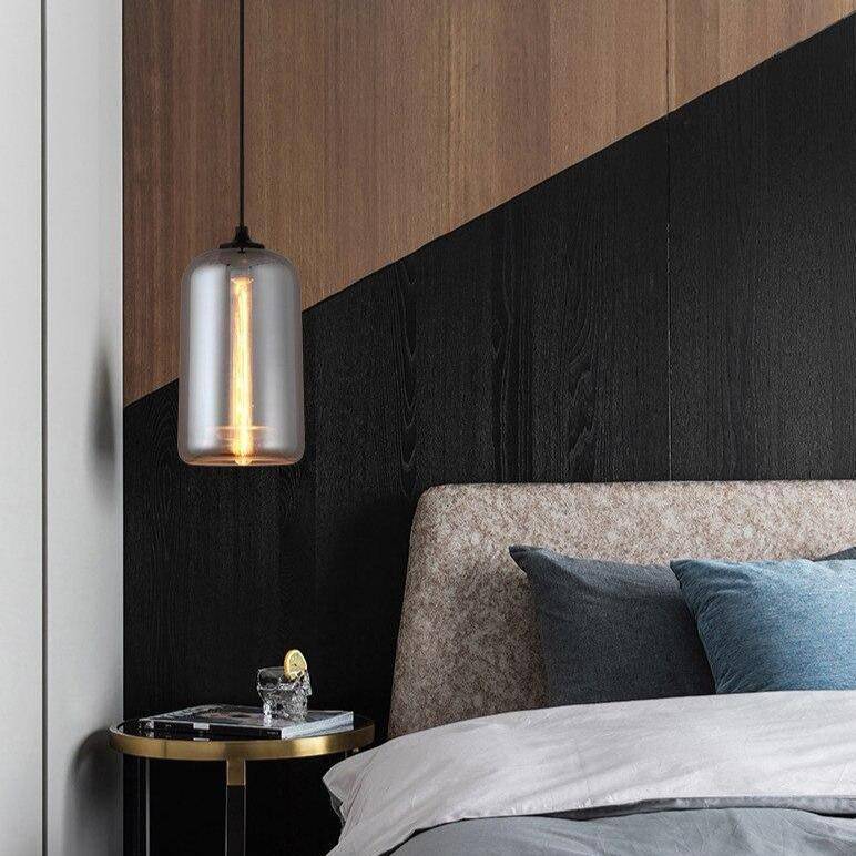 Suspension design LED aux formes arrondies en verre avec ampoule industrielle