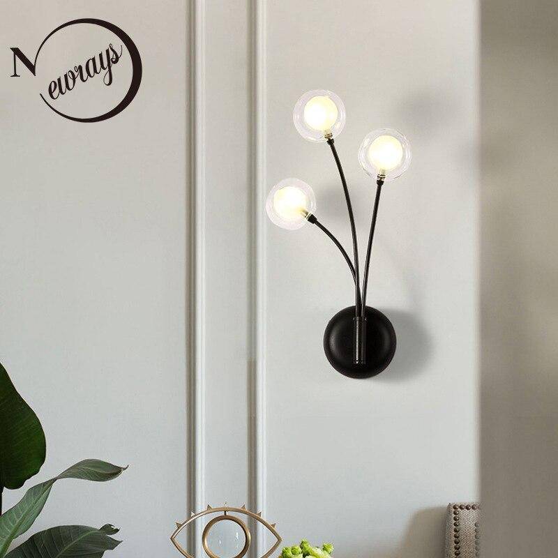 Applique murale design à LED noire avec trois boules en verre Hotel
