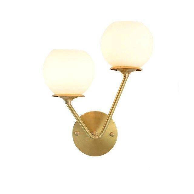 Applique murale design LED en métal doré avec double boule en verre