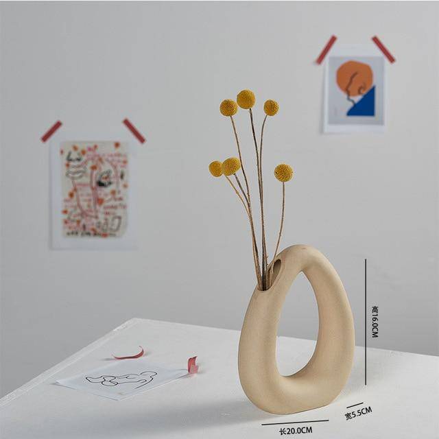 Vase design en céramique style Nordic