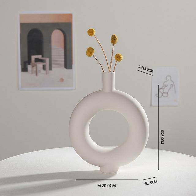 Vase design en céramique style Nordic