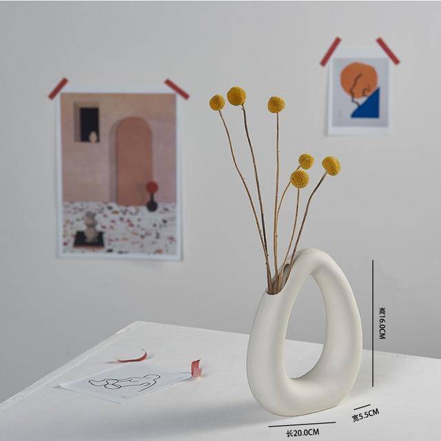 Vase design en céramique style Nordic