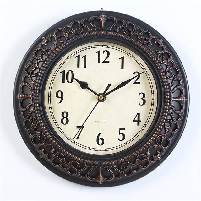 Horloge vintage en métal 25cm Antique