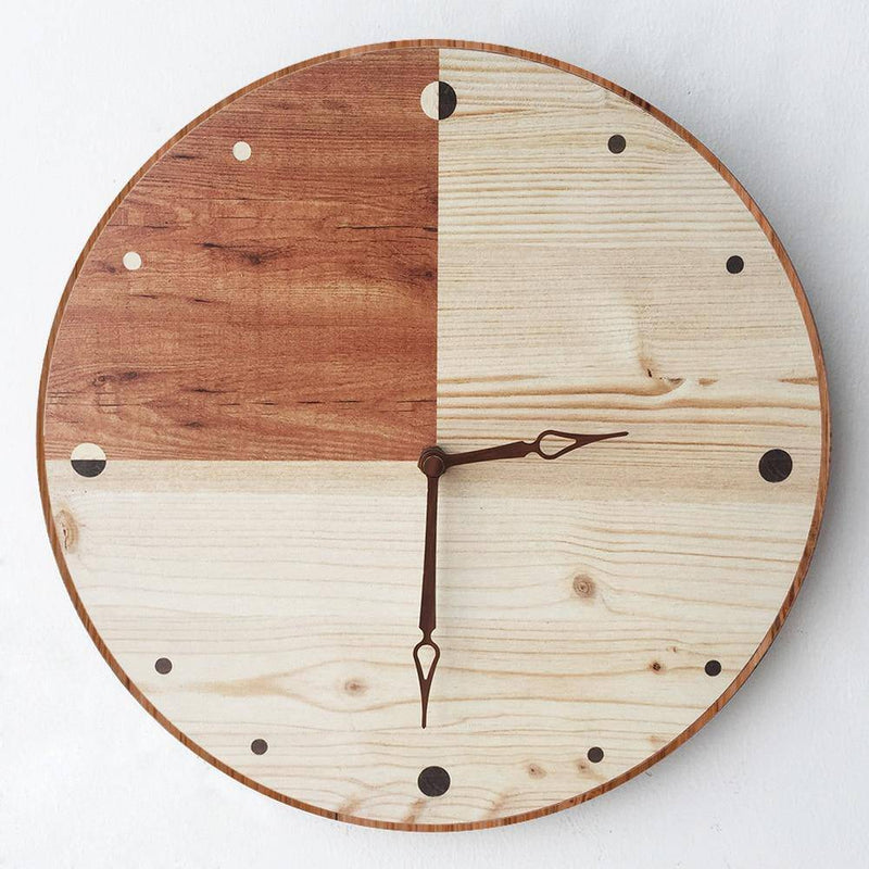 Horloge murale scandinave en bois marrons 28cm Hours
