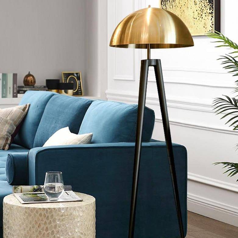 Lampadaire design LED tripod noir avec abat-jour doré Mushroom