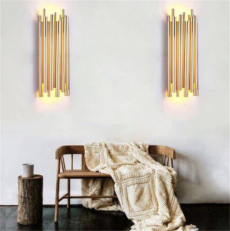 Applique murale design LED en métal doré style Shining