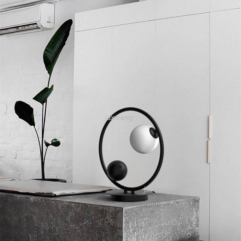 Lampe à poser LED en anneau et boule métal Creative