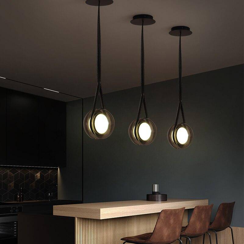 Suspension design à LED avec boule en verre style coffee