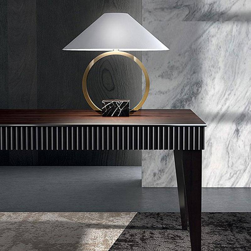 Lampe à poser design LED avec cercle en métal et abat-jour en verre Luxury