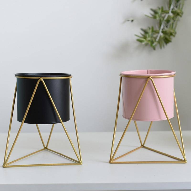 Piédestal sur pied haut en métal au style géométrique Rali