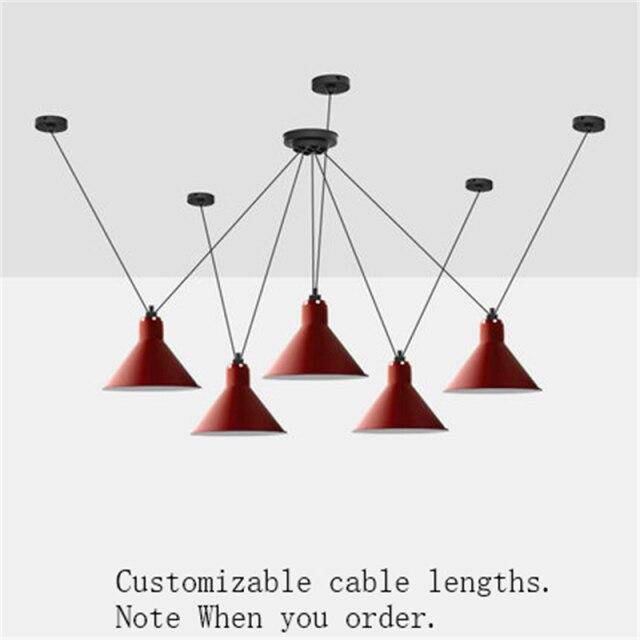 Lustre LED design avec plusieurs lampes suspendues Art