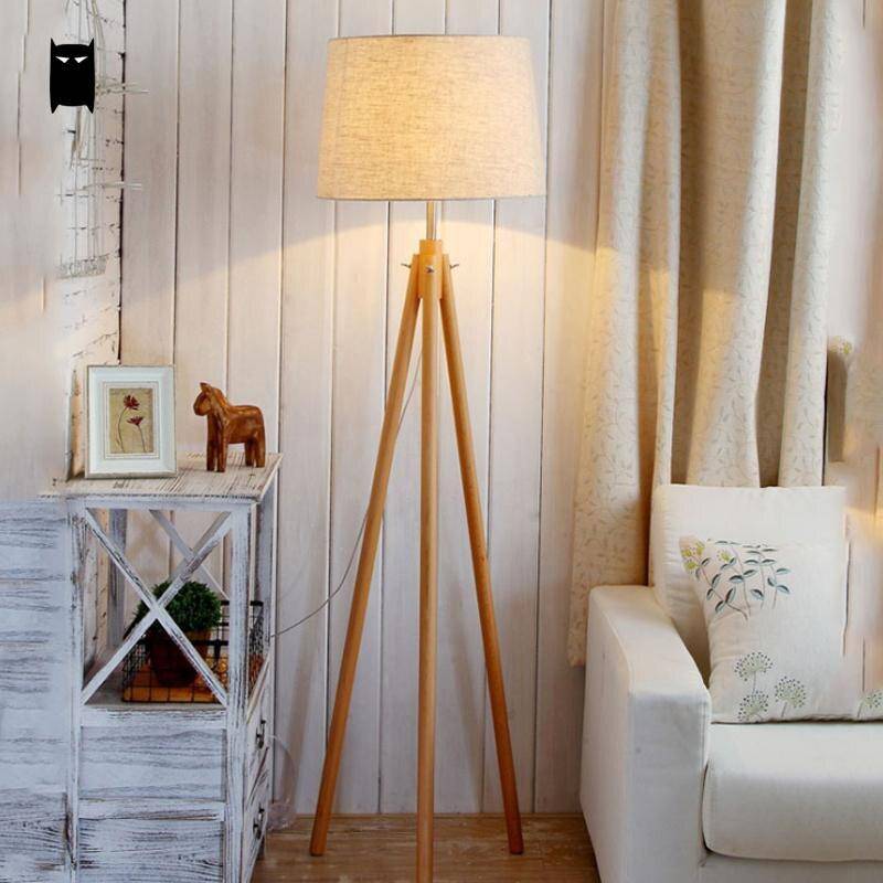 Lampadaire trépied en bois scandinave