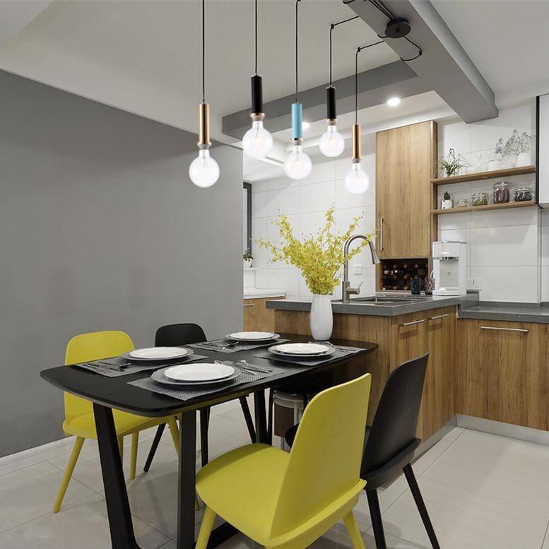 Suspension design LED en tube de couleur