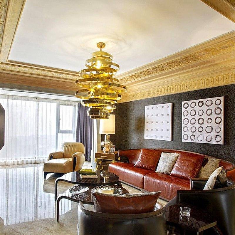 Lustre design anneaux doré à LED Tornado