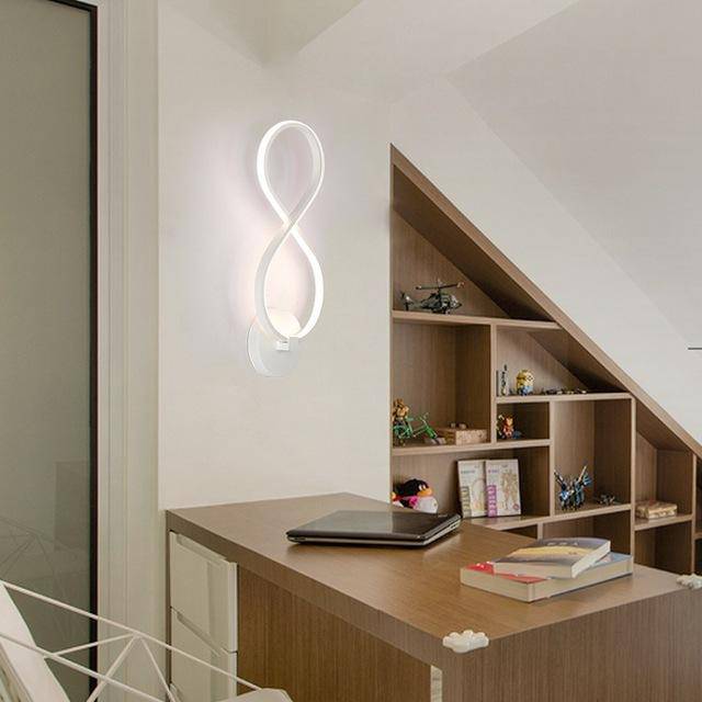 Applique murale design à LED en aluminium en forme de vagues verticales