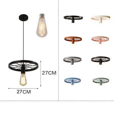Suspension design rétro en forme de roue en métal