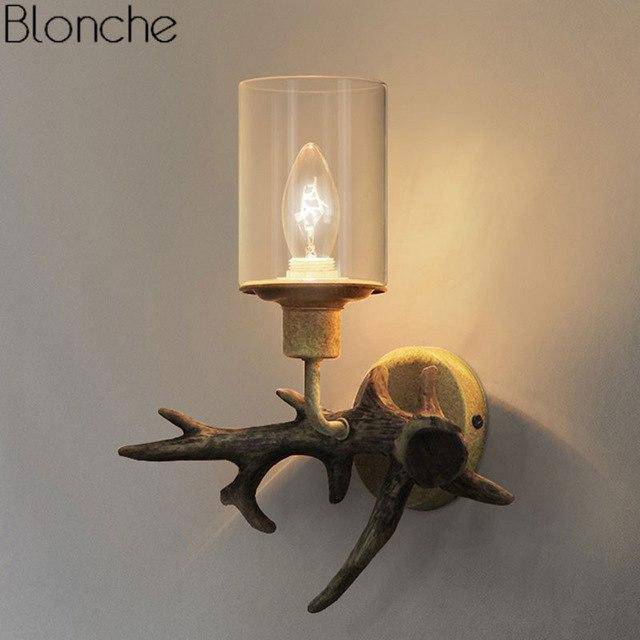 Applique murale LED cornes de cerf en bois et abat-jour en verre