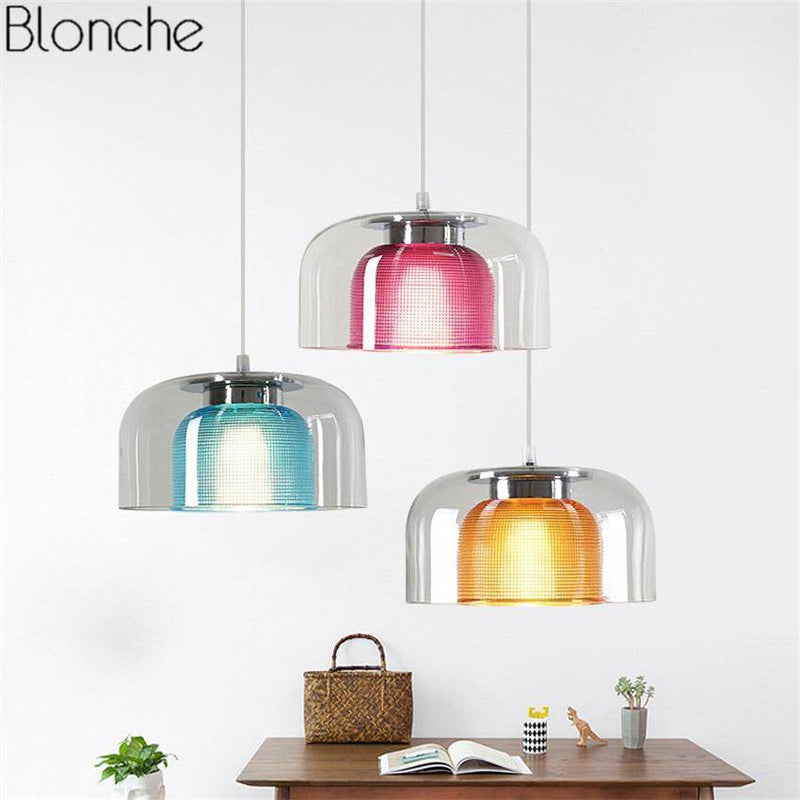 Suspension LED en verre design avec intérieur coloré