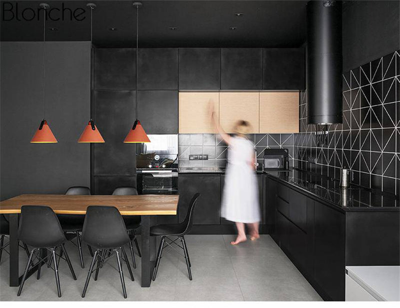 Suspension LED en bois et métal coloré Hanging