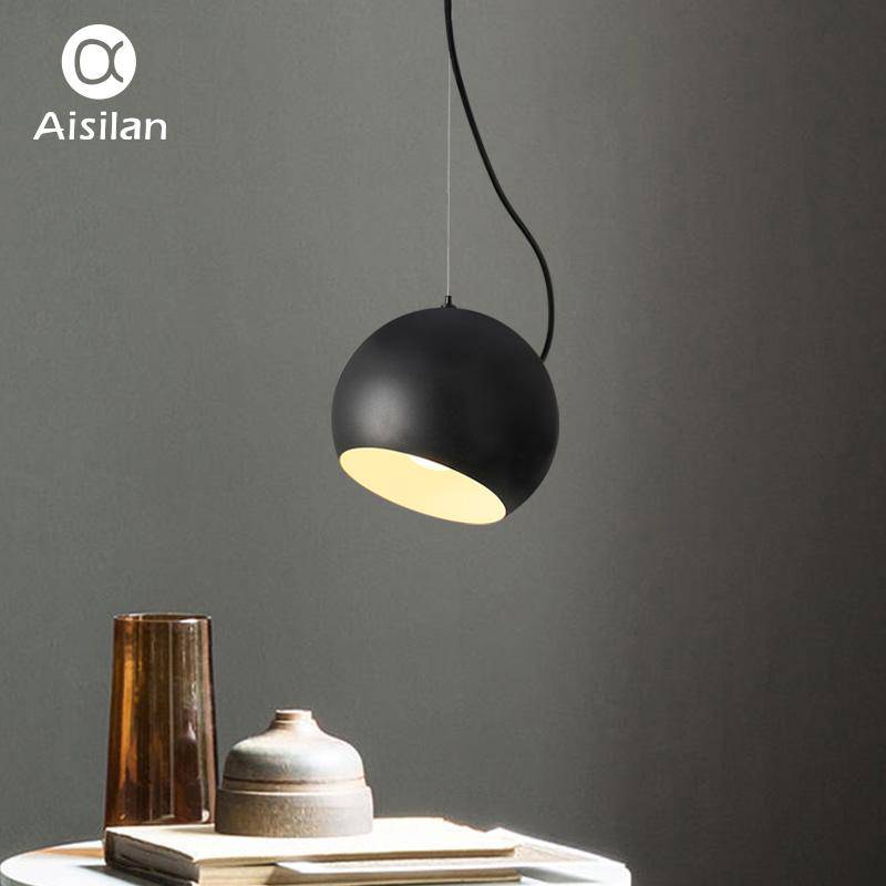 Suspension en boule design noire Solid