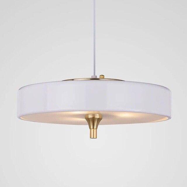 Suspension design LED avec abat-jour circulaire en métal style Juna