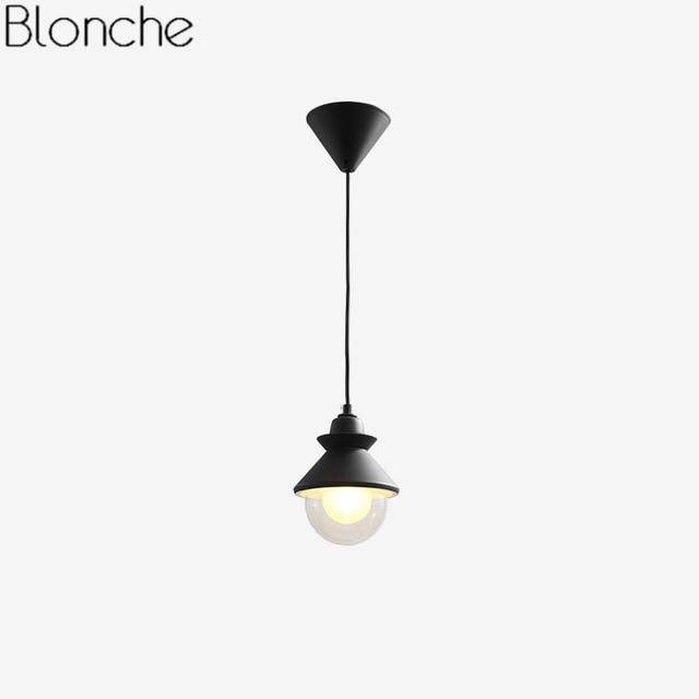 Suspension LED design triangle en métal et boule en verre
