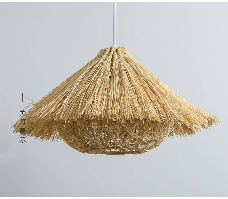 Suspension triangle en paille tissé Woven