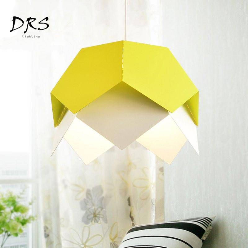 Suspension géométrique de couleur Leisure