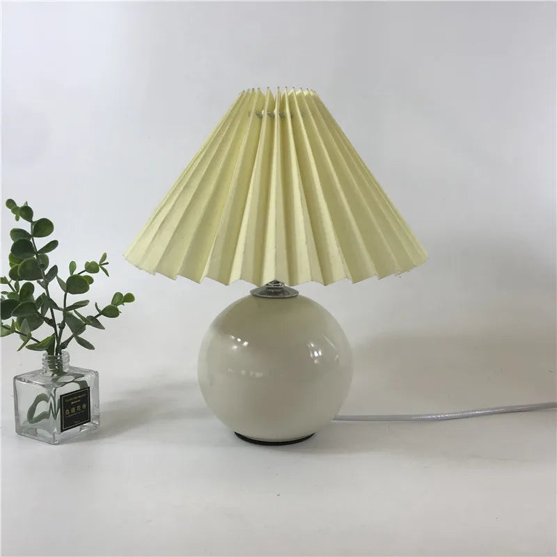 Lampe plissée bois rotin moderne LED bureau et table - vue 8 sur 21