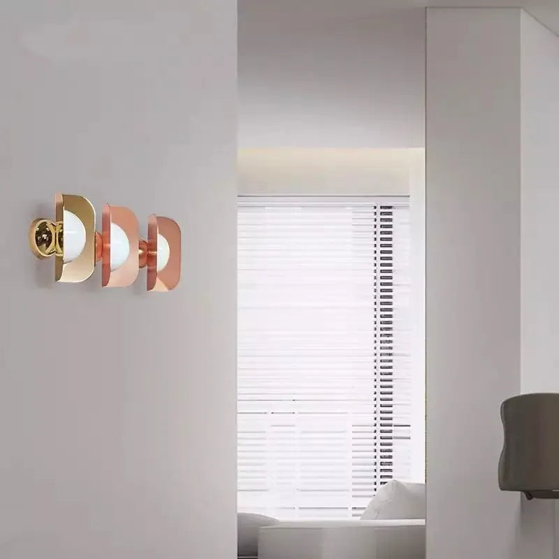 lustre en métal avec feuilles éclairage en verre laiteux design luxueux - vue 6 sur 10