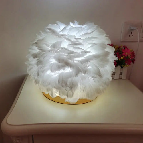 Lampe de Table en plumes roses et blanches naturelles - vue 3 sur 9