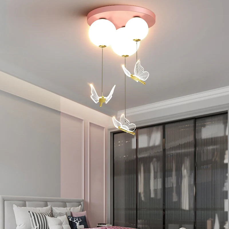 Plafonnier simple et moderne avec boule papillon romantique - vue 6 sur 9