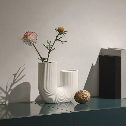 Nordic Ceramic Vase for Home Decoration, Simple Flower Pot, Living Room, Interior, Office, Desktop, Table Decor, Accessories - vue 5 sur 9
