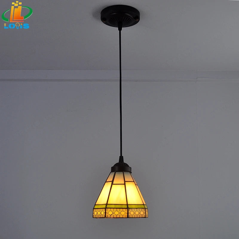 lustre en verre style tiffany pour décoration intérieure élégante - vue 3 sur 13