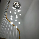 lustre long en cristal pour une ambiance moderne et élégante