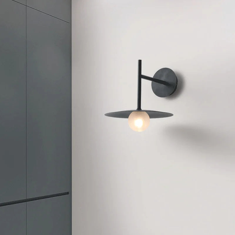 applique murale nordique design soucoupe volante éclairage décoratif moderne - vue 5 sur 9