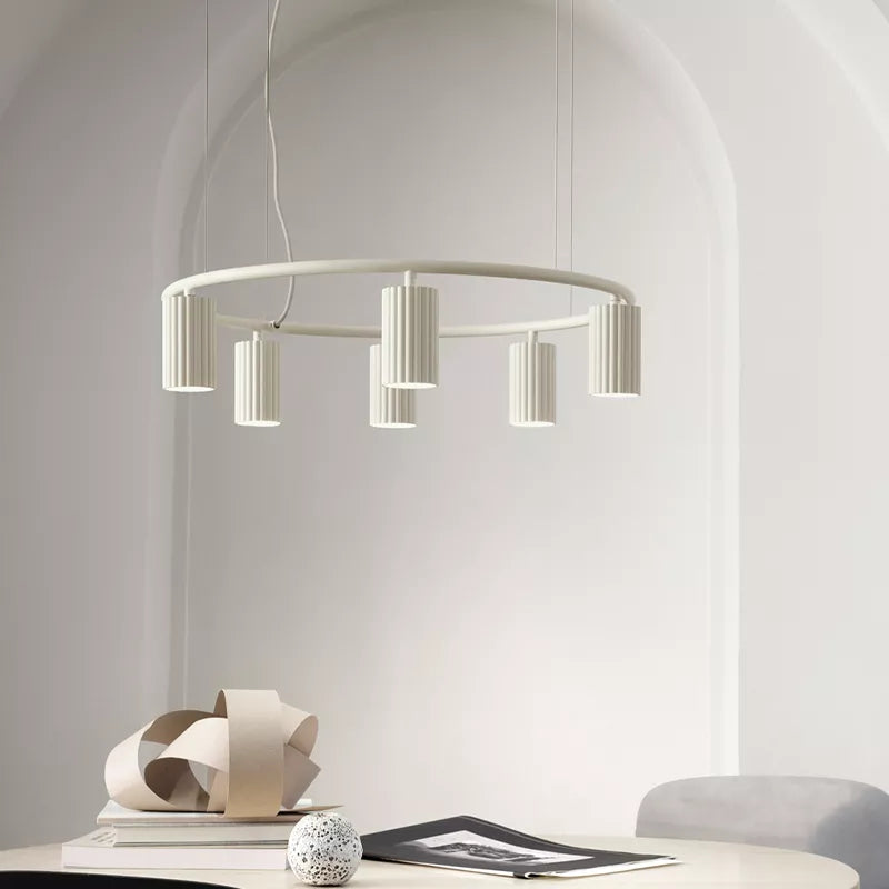 Suspension au design nordique moderne