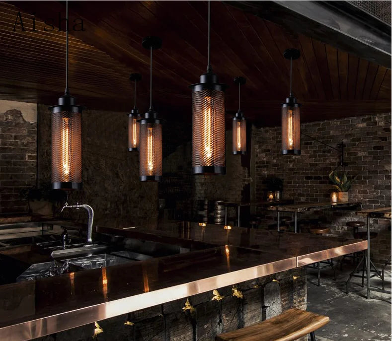 suspension industrielle en fil de fer barbelé pour restaurant et bar - vue 5 sur 7