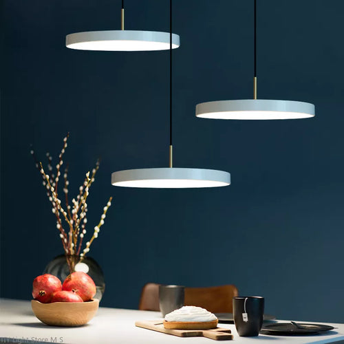 Suspension design sobre à LED style nordique - vue 3 sur 9