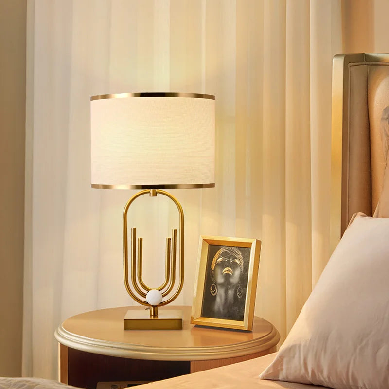Postmodern Nordic minimalist luxury table lamp - vue 3 sur 12