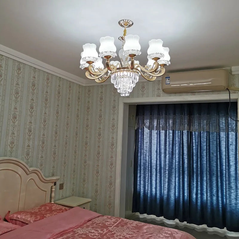 lustre moderne en cristal pour un éclairage élégant et raffiné - vue 7 sur 12