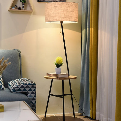 lampadaire en bois style européen avec plateau de rangement