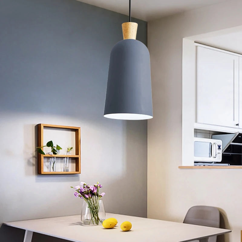 Minimalist nordic wooden LED pendant light with creative design - vue 3 sur 8