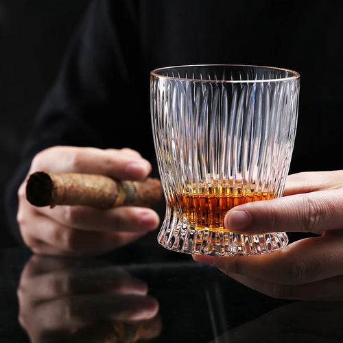 Verres whisky old fashioned relief gravé style élégant