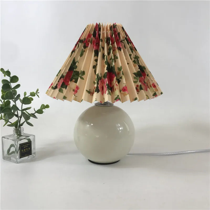 Lampe plissée bois rotin moderne LED bureau et table - vue 11 sur 21