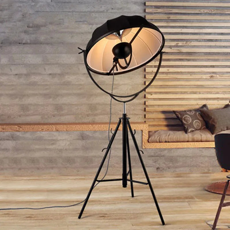 lampadaire led trépied nordique moderne pour décoration intérieure - vue 5 sur 6