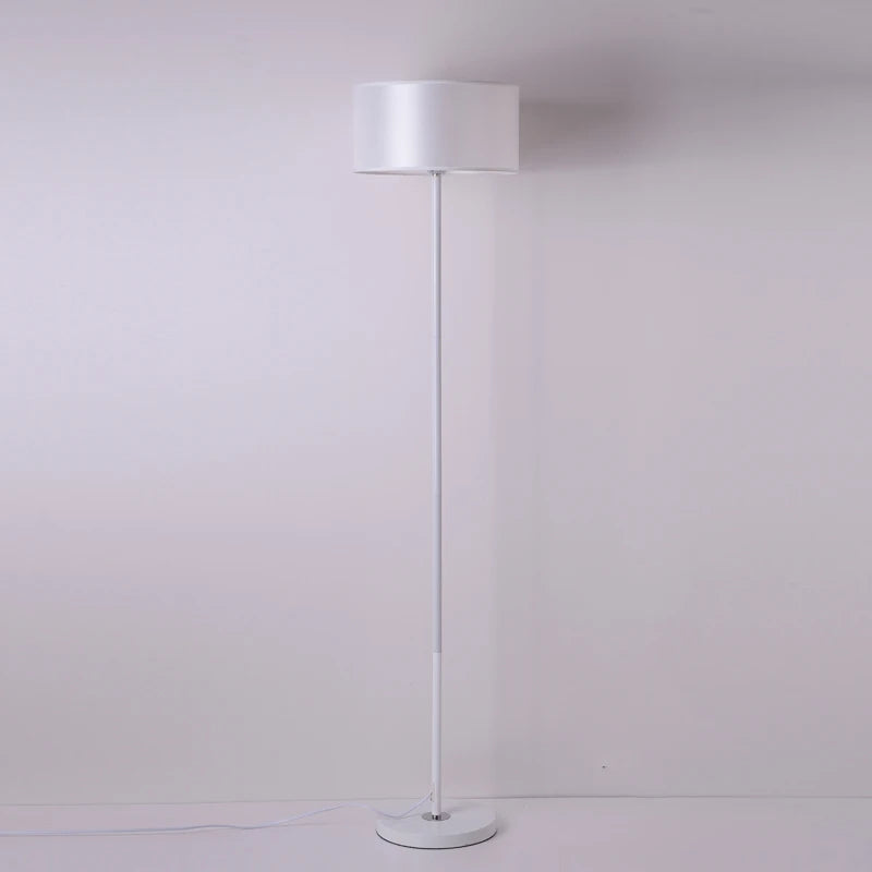 lampe de chevet minimaliste avec interrupteur à pied créatif - vue 5 sur 10