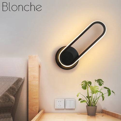 Modern minimalist LED wall light for decorative interiors - vue 4 sur 9