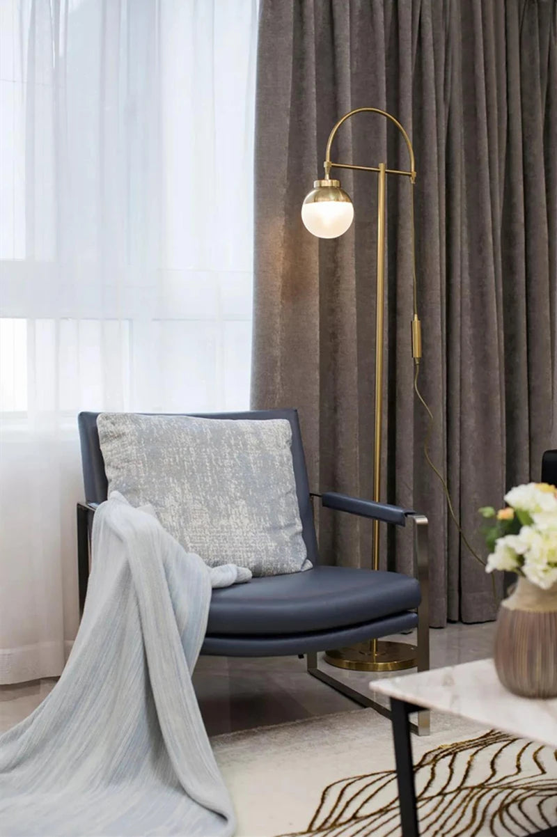 lampadaire en verre design nordique décoratif pour intérieur moderne - vue 4 sur 7
